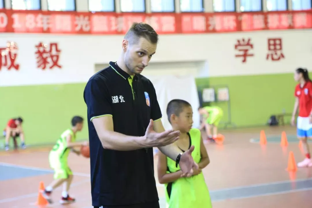 小学生篮球训练计划方案表_2